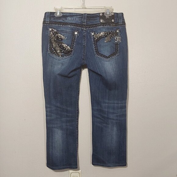 Miss Me Low-Rise Straight Leg Capri Jeans Sequins Rhinestones Good Cond - 32 - Picture 2 of 7